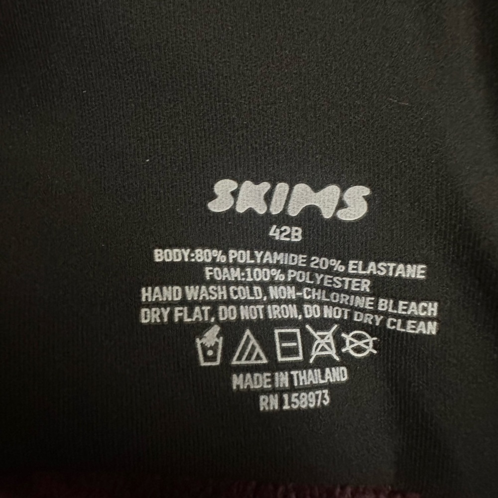 SKIMS Fits Everybody Bra New With Tags 42B - Picture 4 of 4